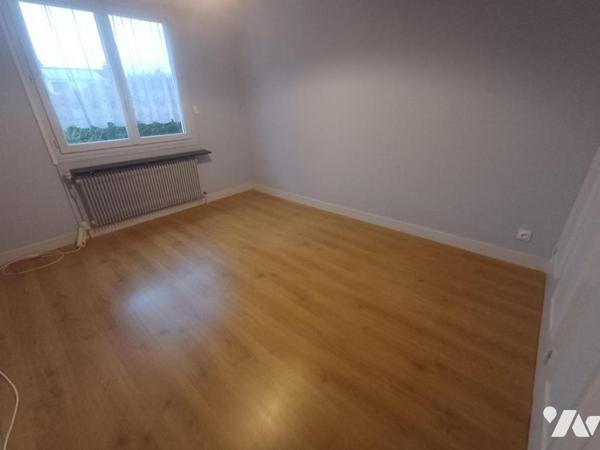 RIVERY : BEAU PAVILLON DE PLAIN-PIED de 93 m², sur sol-sol complet et 526 m² de parcelle