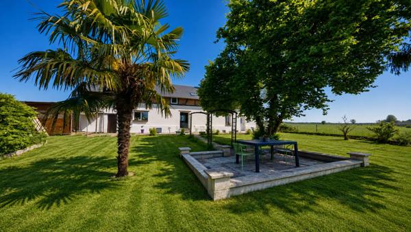 LONGERE Proche ETREPAGNY 3 chambres Jardin