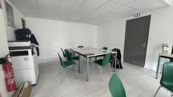 Bureau de 58 m²