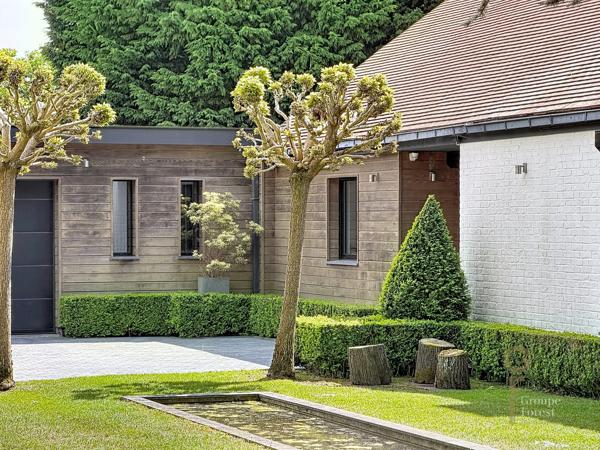 Propriété d’exception nichée à Croix, en fond d’allée discrète, avec piscine