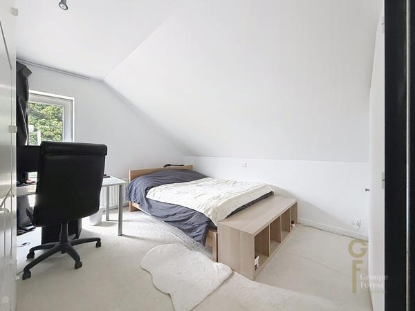 Propriété d’exception nichée à Croix, en fond d’allée discrète, avec piscine