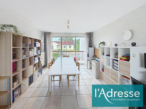 Immeuble Montigny Les Metz - rue de Frescaty 3 appartements - parking - terrain