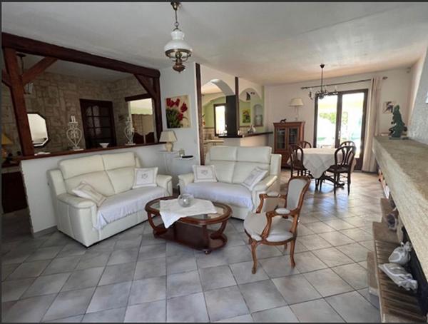 Maison de Plain-pied sur 1000 m2 de terrain