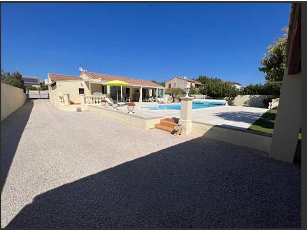 Maison de Plain-pied sur 1000 m2 de terrain