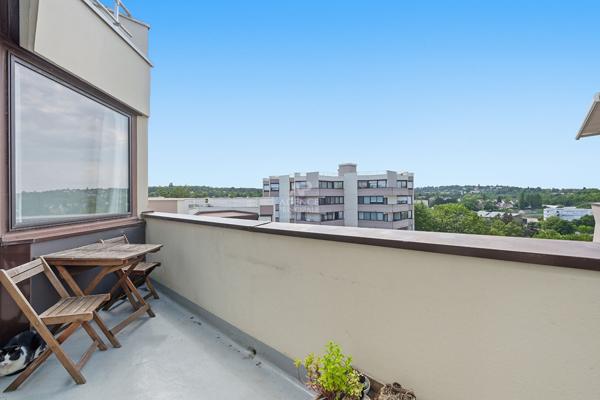 Appartement Saint Germain En Laye 5 pièce(s) 91.79 m2 385 000 € **  - Référence  18513