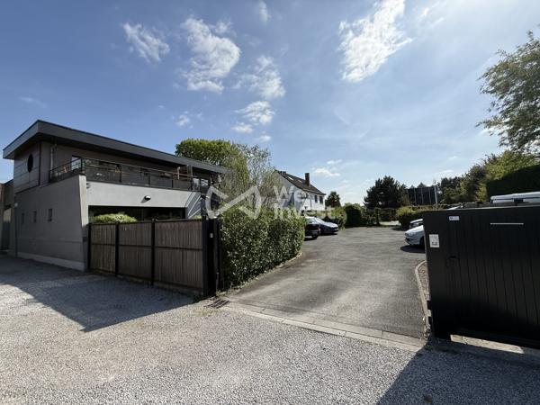 Maison/ Bureaux  sur 900 m2   VILLENEUVE D'ASCQ