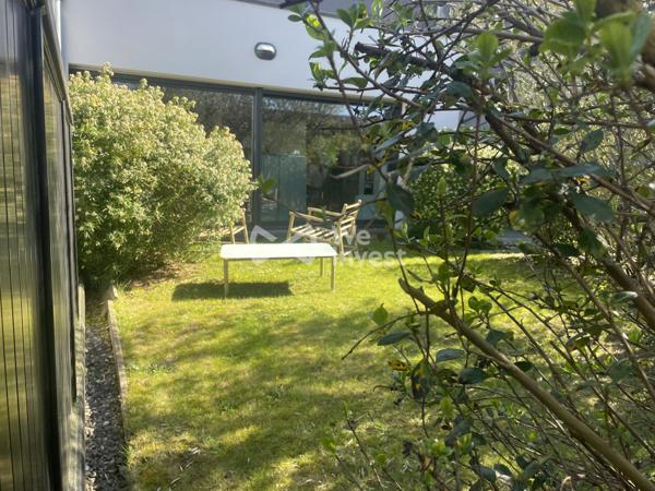 Maison/ Bureaux  sur 900 m2   VILLENEUVE D'ASCQ