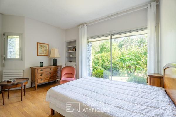 Maison de plain-pied de 183m2, signée Yves Guillou, au calme d’une impasse