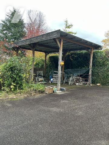 ORVAULT, secteur Garenne, Maison de 1996 sur sous-sol, 195 m² habitable sur 1387 m² de terrain. 