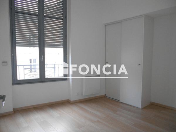 Location Appartement 3 pièces 47.47 m² - 26 RUE BEAUREPAIRE Saumur 49400
