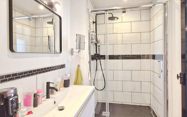 Appartement à vendre    3 pièces • 56,04 m2 Le Pradet