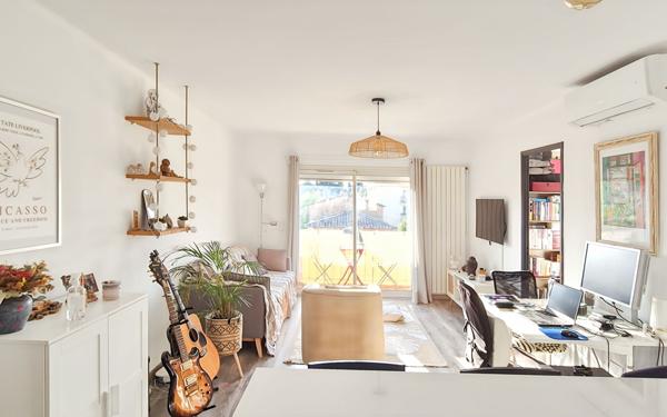Appartement à vendre    3 pièces • 56,04 m2 Le Pradet