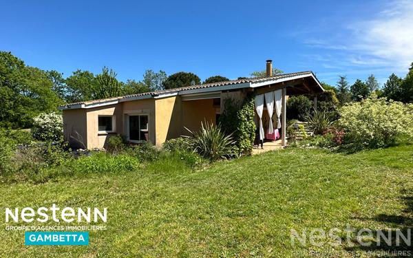 rareté sur le marché : Maison familiale d'architecte à vendre au fau Montauban 82 avec piscine, garage, grand terrain au calme