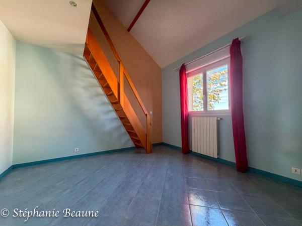 Ermont, maison sur un sous-sol total, 3 chambres, possibilité 5, à deux pas de la gare.