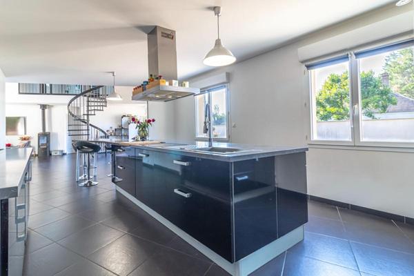 Maison Chabris 6 pièce(s) 165 m2