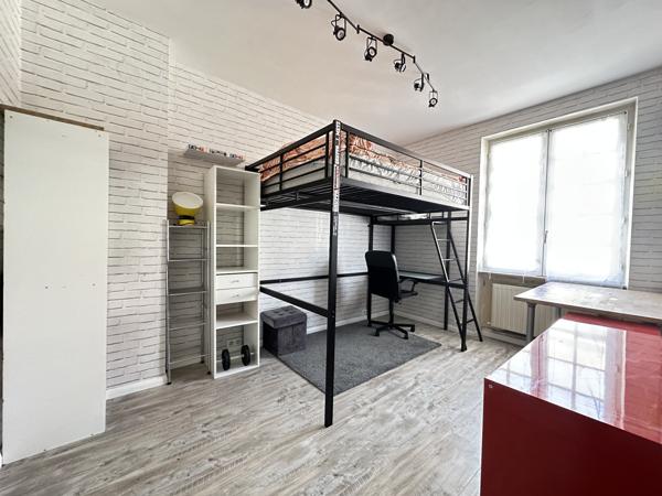 Maison 3 chambres dont une suite parentale, 2 garages