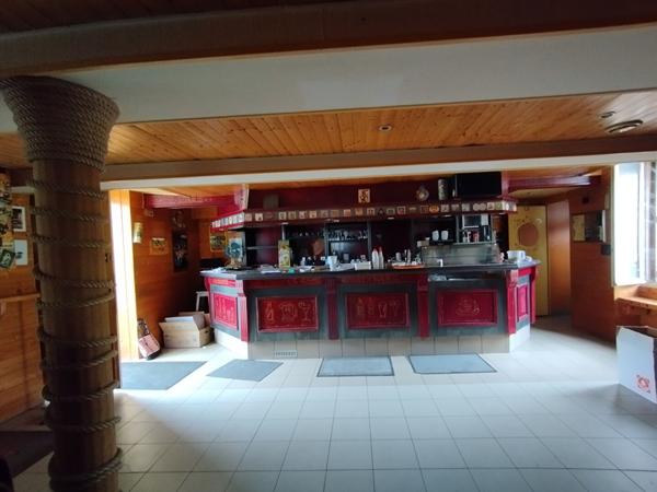 Immeuble 3 pièces 132 m2