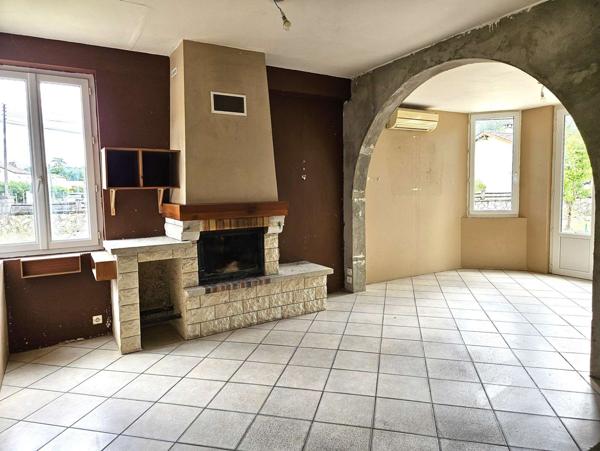 Vianne (47230) EXCLUSIVITÉ VIANNE (47) - MAISON MITOYENNE - 90M² - 5 PIÈCES - 3 CHAMBRES - BUREAU - TERRASSES - TERRAIN 540M²