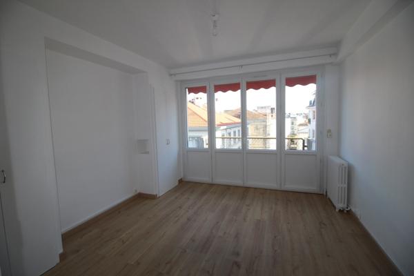 Beau T4 entièrement rénové - vue imprenable sur l'ADOUR