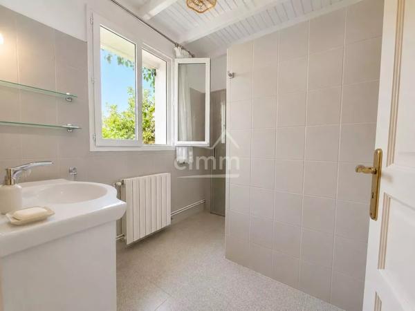Exclusivité – Maison plain pied de 105 m² habitable dans quartier calme