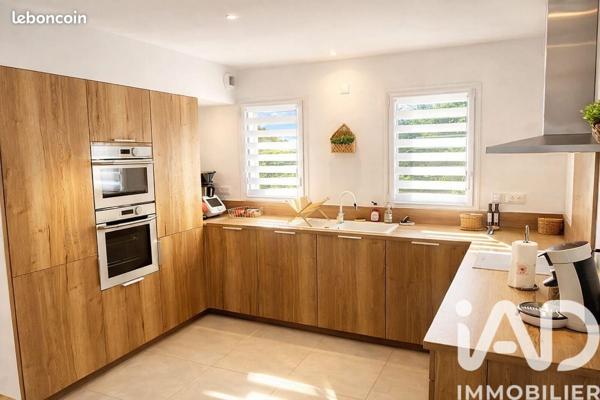 Maison à vendre 5 pièces 150 m² Rochefort