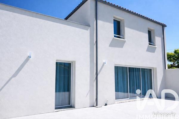 Maison à vendre 5 pièces 150 m² Rochefort