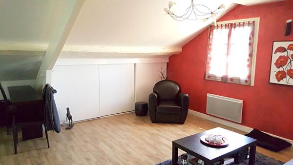 Appartement 2 pièces Sainte Geneviève des Bois 33m² (53 m² au sol)