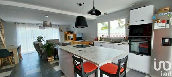 Maison à vendre 4 pièces 94 m² Riec-sur-Bélon