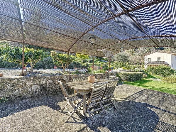 Achat maison Châteauneuf-Villevieille - 7 pièce(s) - 170 m² - 590 000 €