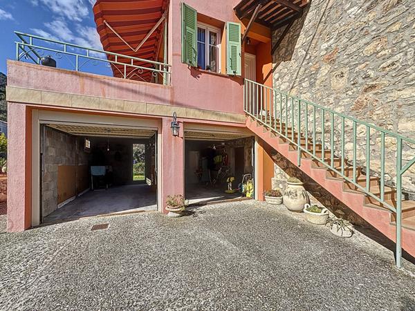 Achat maison Châteauneuf-Villevieille - 7 pièce(s) - 170 m² - 590 000 €