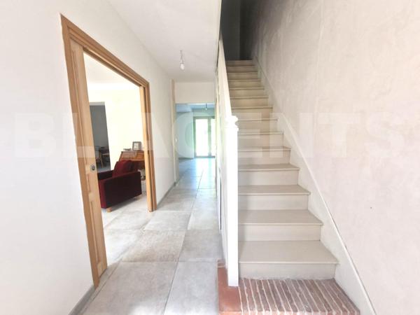  À vendre : Maison de ville rénovée et très cozy au cœur de Castelsarrasin