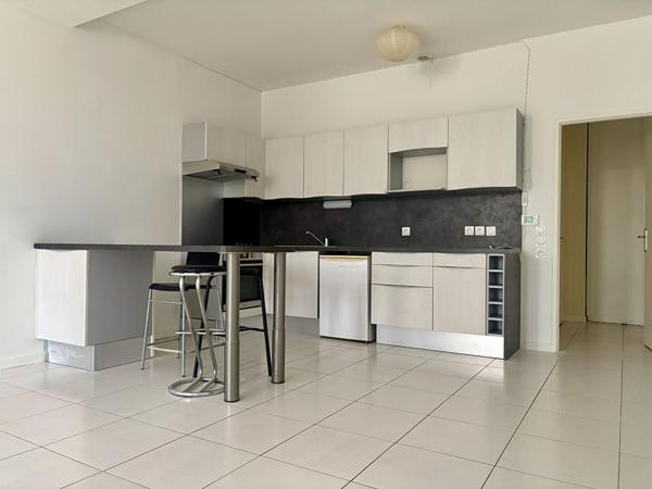 Appartement de 75m² - Extérieur et parking - Jardin Botanique , Bordeaux