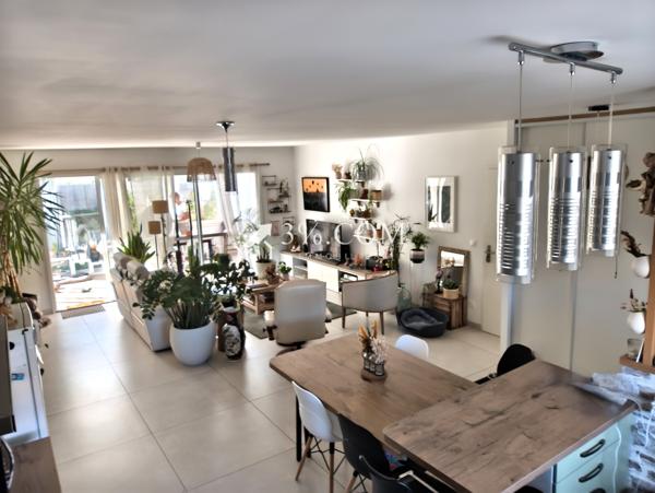 Maison 5 pièce(s) 2 chambre(s) 102 m²