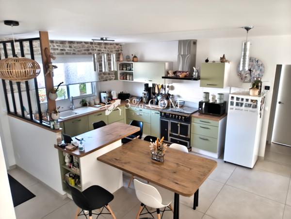 Maison 5 pièce(s) 2 chambre(s) 102 m²