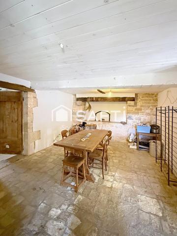 Maison en pierre + granges – Idéal artisan/projet locatif