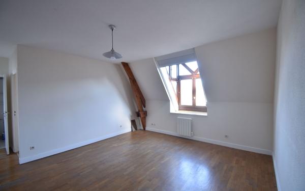 Appartement à vendre    2 pièces • 38 m2 Cosne-Cours-sur-Loire