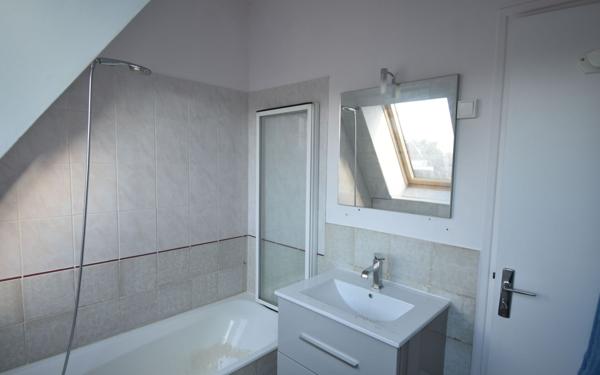 Appartement à vendre    2 pièces • 38 m2 Cosne-Cours-sur-Loire