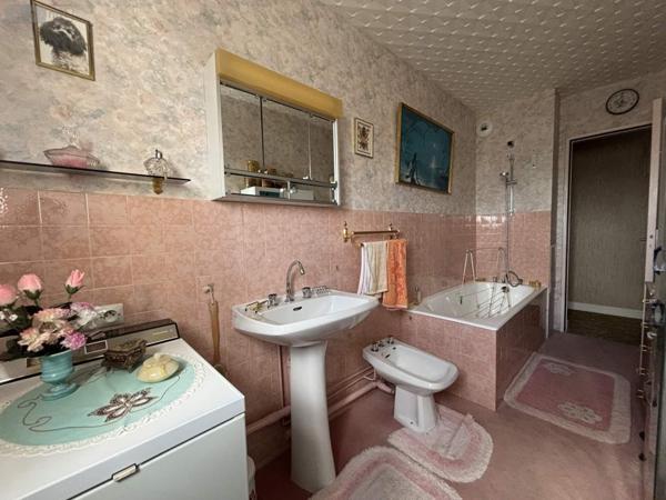 Appartement à vendre à Tours dans l'Indre-et-Loire (37100), ref : 37037/393 TOURS Nord - Saint CYR