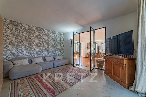 Aix-en-Provence. Élégante villa familiale de 220 m² au cœur d’un parc arboré