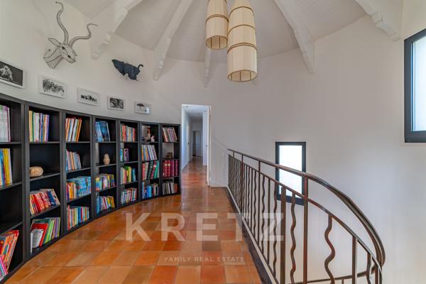 Aix-en-Provence. Élégante villa familiale de 220 m² au cœur d’un parc arboré