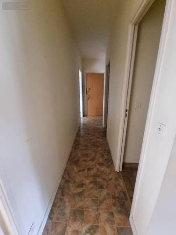 Appartement à rénover à vendre à Châteauroux dans l'Indre (36000), ref : CG/314   
rue saint fiacre