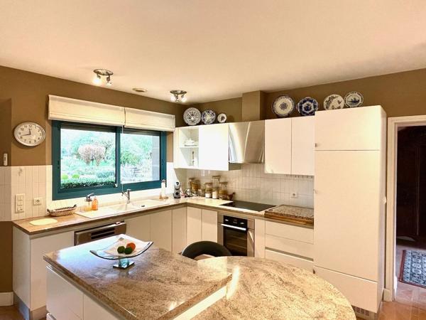 Domaine rénové avec gîte dans l’ouest de la Dordogne