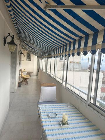 CANNES, dernier étage, vue mer,2 pièces 56 m2 cave parking