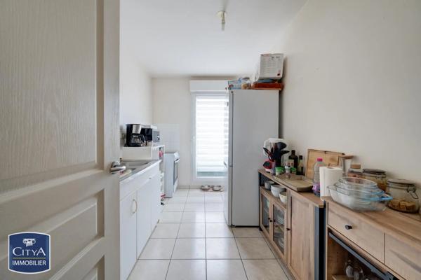 Appartement à louer 2 pièces 50m² Saint-Cyr-sur-Loire (37540)