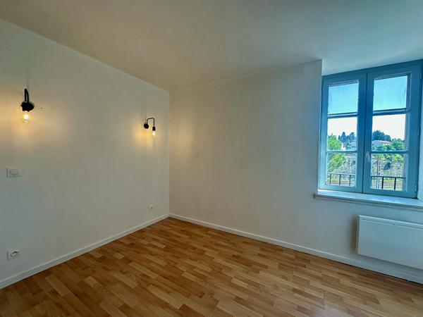 APPARTEMENT UNE CHAMBRE PROCHE DU CENTRE-VILLE