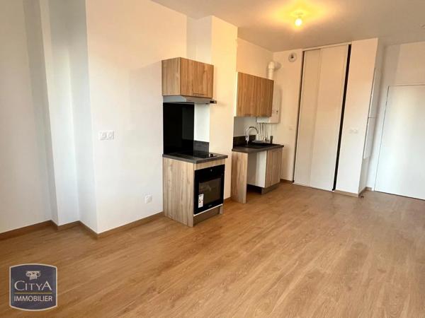 Appartement à louer 2 pièces 39.1m² Tours (37100)