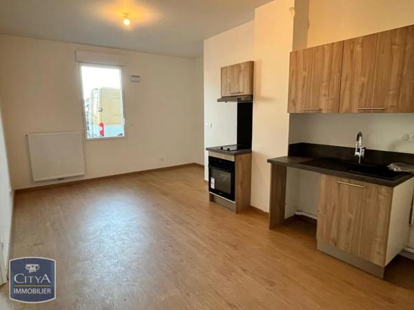 Appartement à louer 2 pièces 39.1m² Tours (37100)