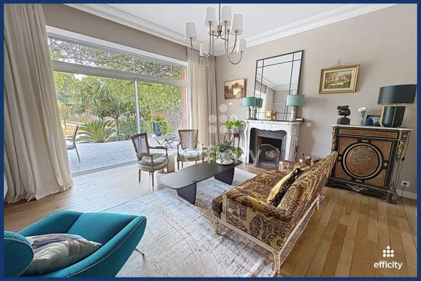 Maison
         8 pièces
        - 255 m² Bien prestige 679 800 € *