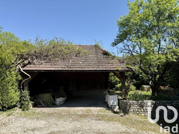 Maison traditionnelle 9 pièces de 187 m² à Cornier (74800)