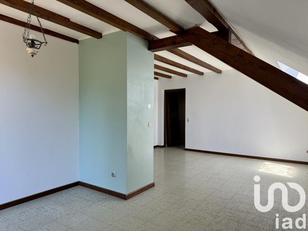 Maison traditionnelle 9 pièces de 187 m² à Cornier (74800)